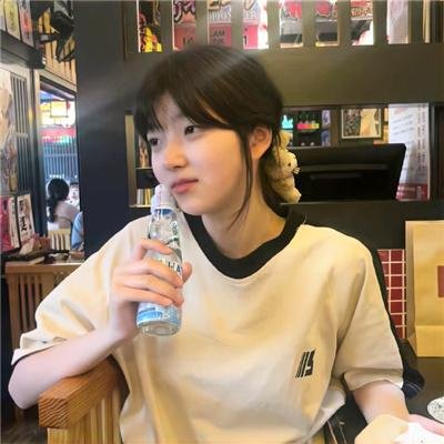 女大学生 在线观看
